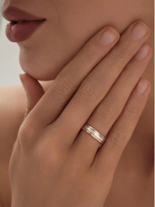 Обручальное кольцо из золота 585 пробы