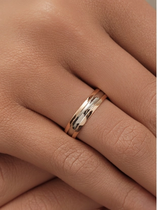 Обручальное кольцо из золота 585 пробы