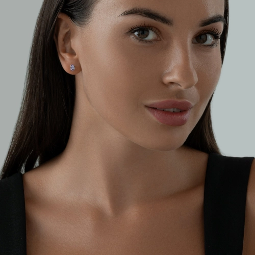 Серьги пусеты из серебра 925 пробы с аметистами