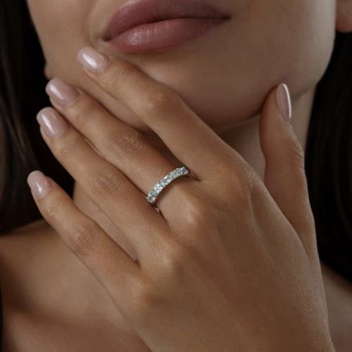 Кольцо из серебра 925 пробы с топазом и фианитами