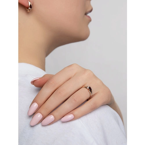 Кольцо из золота 585 пробы с гранатом и фианитами