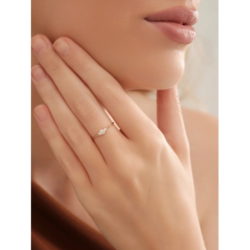 Кольцо из золота 585 пробы с фианитами