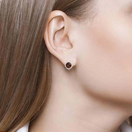 Серьги из серебра 925 пробы с гранатами и фианитами