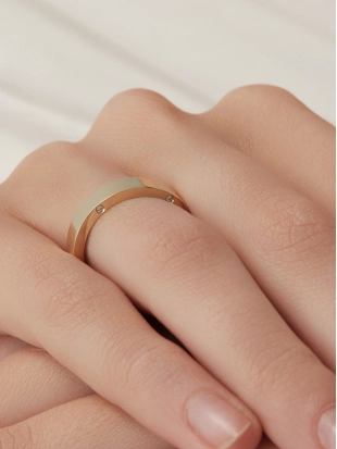 Обручальное кольцо из золота 585 пробы с бриллиантами