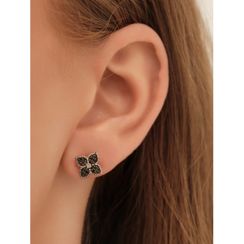 Серьги пусеты из белого золота 585 пробы с черными бриллиантами