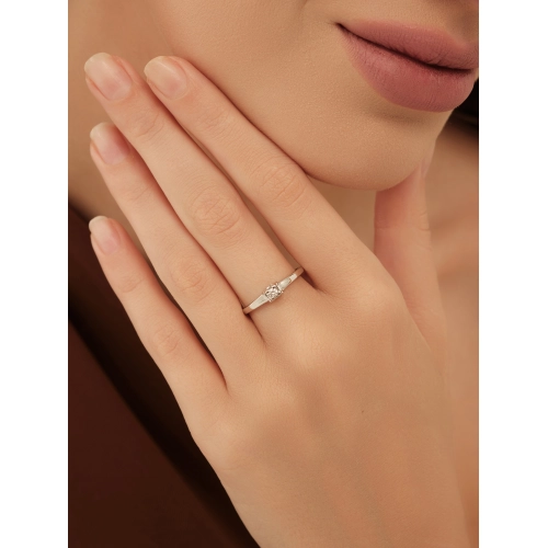 Кольцо из белого золота 585 пробы с бриллиантами