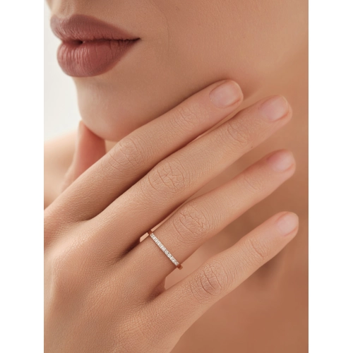 Обручальное кольцо из золота 585 пробы с бриллиантами