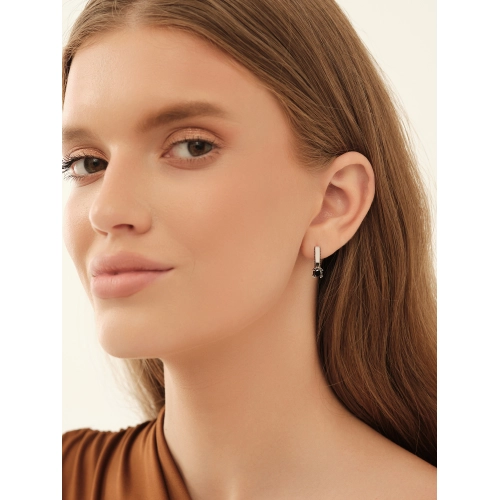 Серьги из белого золота 585 пробы с черными бриллиантами