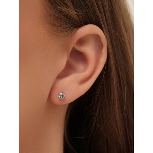 Серьги пусеты из серебра 925 пробы с топазами