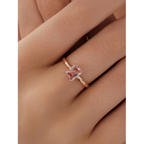 Кольцо из золота 585 пробы с искусственным морганитом