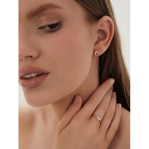 Кольцо из золота 585 пробы с искусственным морганитом