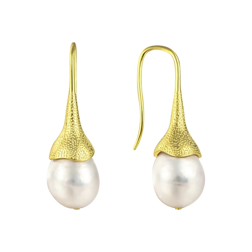 Серьги петельки из серебра 925 пробы с позолотой, с жемчугом