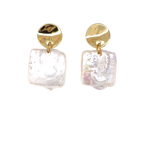 Серьги пусеты из серебра 925 пробы с позолотой, с жемчугом