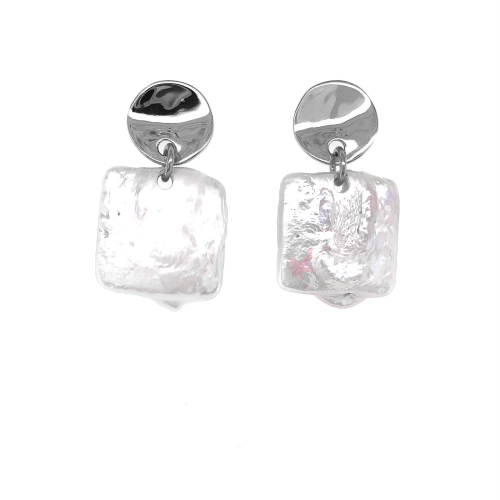 Серьги пусеты из серебра 925 пробы с жемчугом