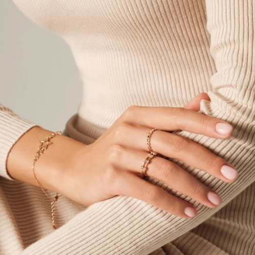 Кольцо из золота 585 пробы с фианитами