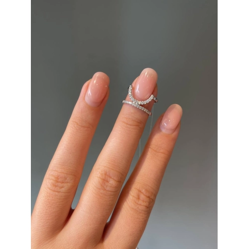 Кольцо фаланговое из серебра 925 пробы с фианитами