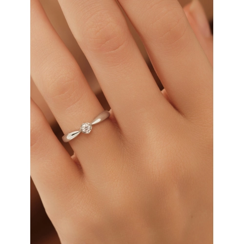 Кольцо из белого золота 585 пробы с бриллиантами