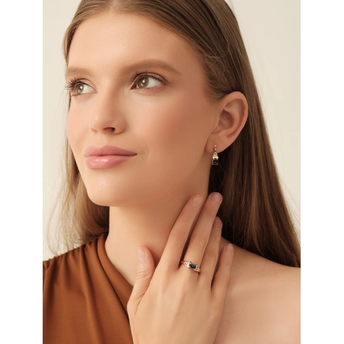 Кольцо из золота 585 пробы с сапфиром и бриллиантами