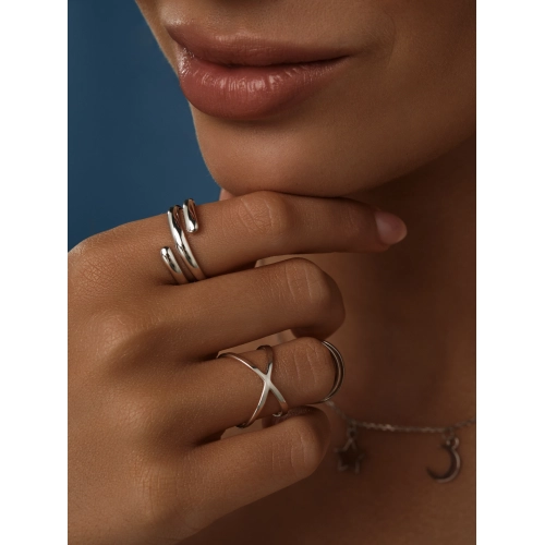 Кольцо из серебра 925 пробы