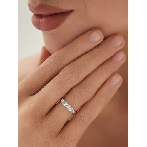 Обручальное кольцо из золота 585 пробы с бриллиантами