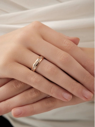 Обручальное кольцо из золота 585 пробы с бриллиантами