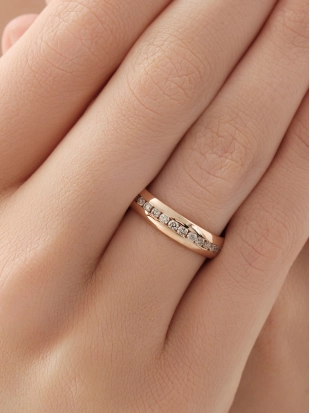 Обручальное кольцо из золота 585 пробы с бриллиантами