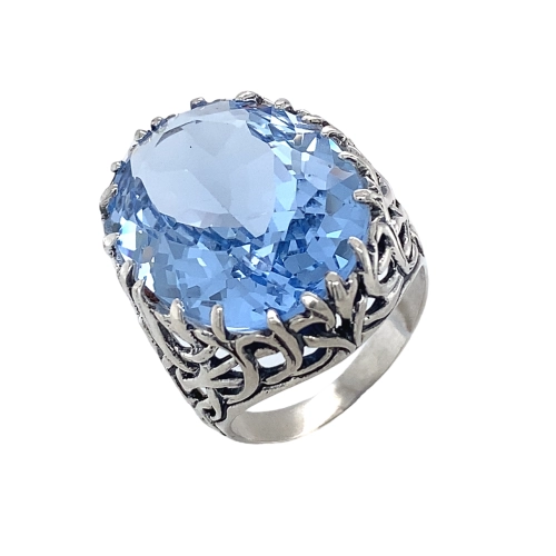 Кольцо из серебра 925 пробы с искусственным кварцем цвета топаз