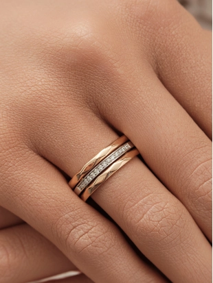 Обручальное кольцо из золота 585 пробы с бриллиантами