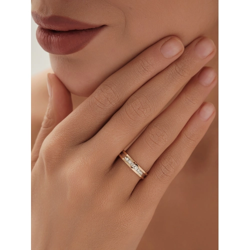 Обручальное кольцо из золота 585 пробы с бриллиантами