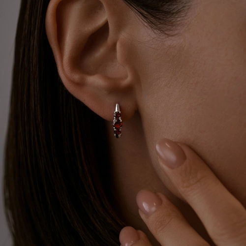 Серьги из серебра 925 пробы с гранатами