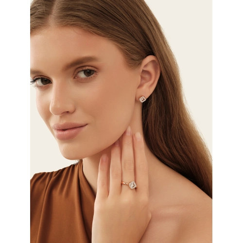 Серьги пусеты из золота 585 пробы с бриллиантами