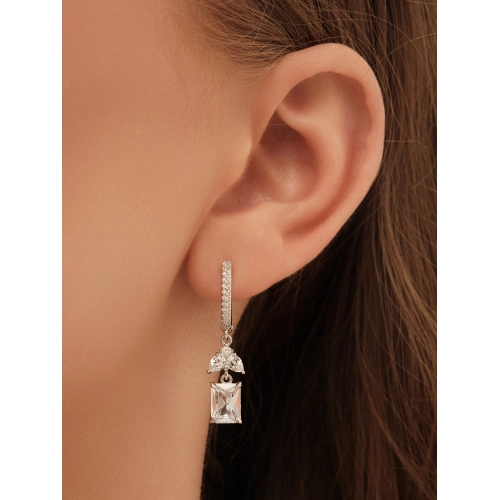 Серьги из серебра 925 пробы с фианитами