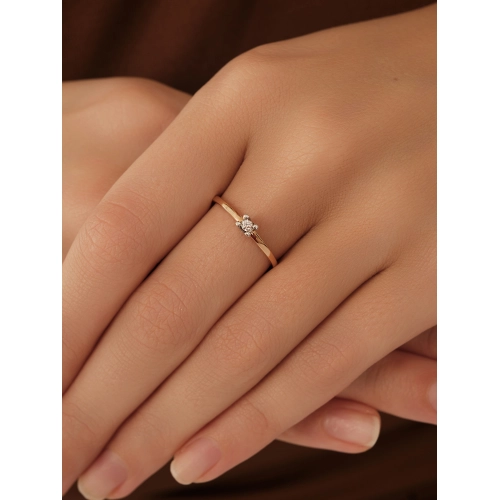 Кольцо из золота 585 пробы с бриллиантами