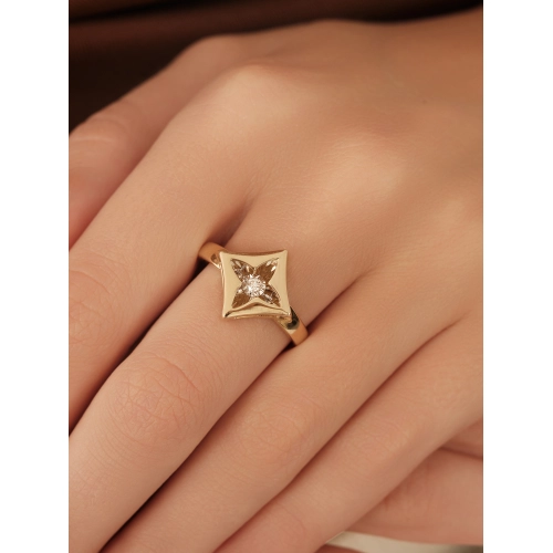 Кольцо из желтого золота 585 пробы с бриллиантами