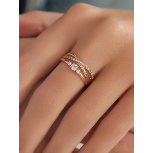 Кольцо из золота 585 пробы с фианитами