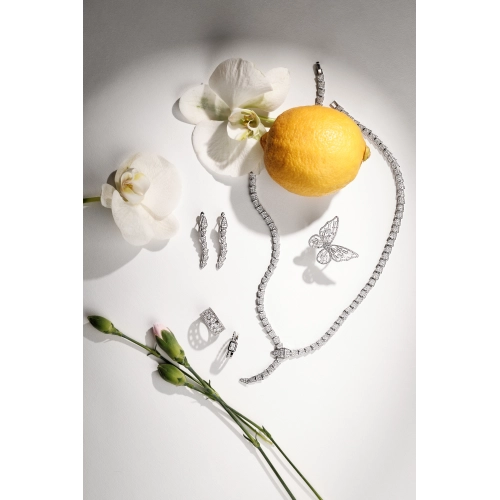 Кольцо из серебра 925 пробы с фианитами