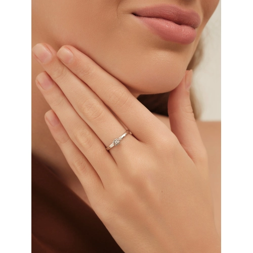 Кольцо из белого золота 585 пробы с бриллиантами