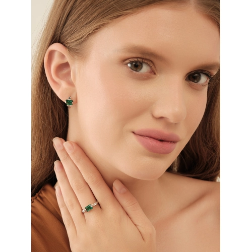 Серьги из серебра 925 пробы с искусственным изумрудом и фианитами