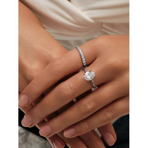 Кольцо из серебра 925 пробы с фианитами