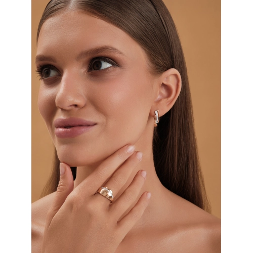 Кольцо из золота 585 пробы с фианитами