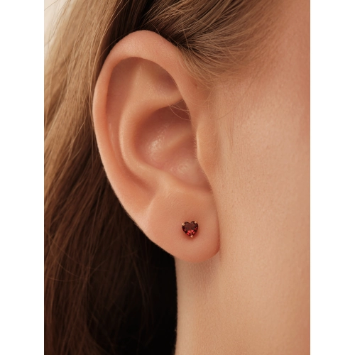 Серьги пусеты из золота 585 пробы с гранатом