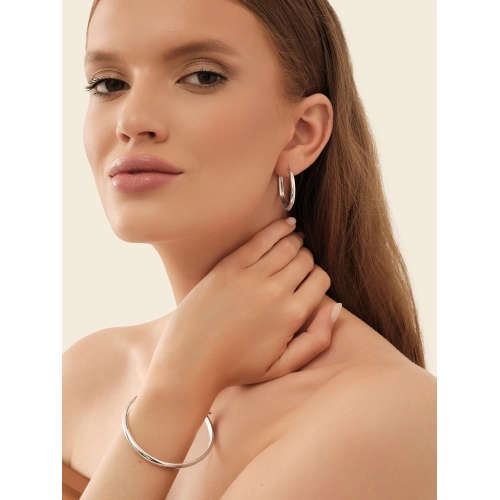 Жесткий браслет из серебра 925 пробы