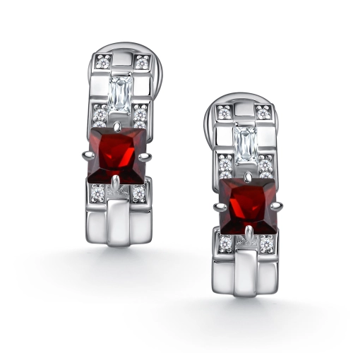 Серьги из серебра 925 пробы с гранатами и фианитами