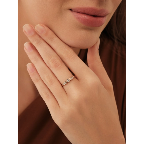 Кольцо из золота 585 пробы с бриллиантами