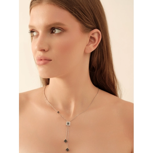 Колье из белого золота 585 пробы с белыми и черными бриллиантами