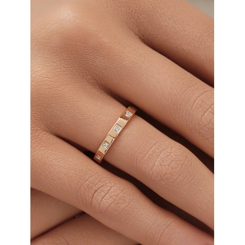 Обручальное кольцо из золота 585 пробы с бриллиантами