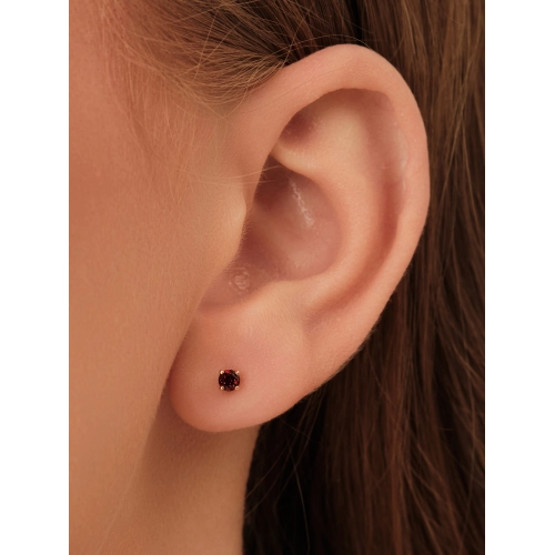 Серьги пусеты из золота 585 пробы с гранатом