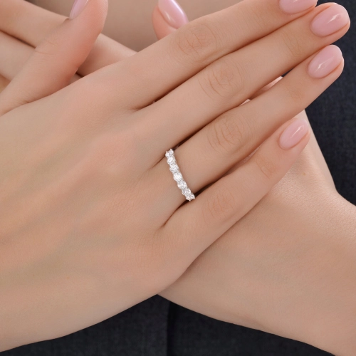 Кольцо из белого золота 585 пробы с выращенными бриллиантами