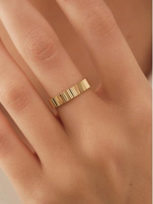 Обручальное кольцо из желтого золота 585 пробы