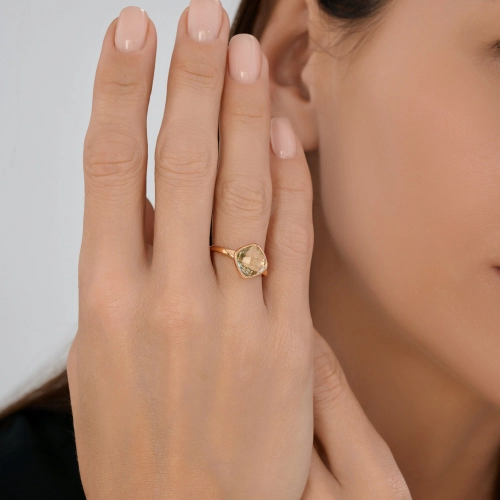 Кольцо (585) празиолит